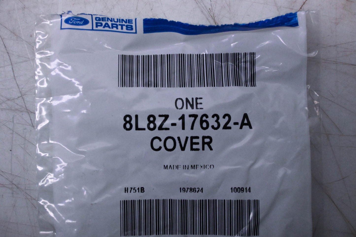 New OEM Ford 8L8Z-17632-A Reservoir Cap NOS