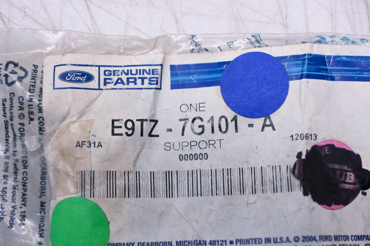 New OEM Ford E9TZ-7G101-A Support NOS
