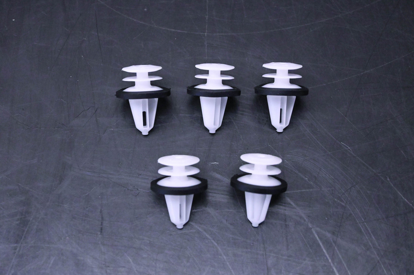 New OEM Ford W713297-S300 Door Trim Panel Clips Qty 5 NOS