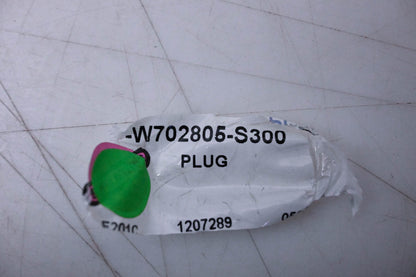 New OEM Ford W702805-S300 Plug NOS