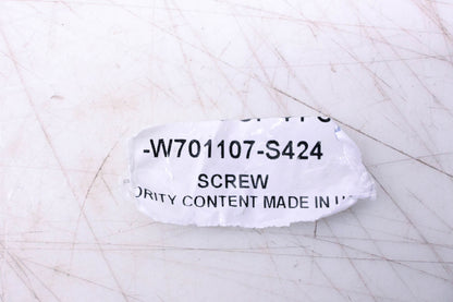New OEM Ford W701107-S424 Retainer Screw NOS