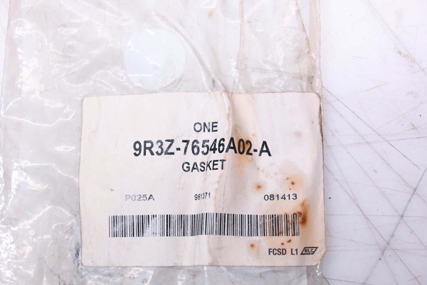 New OEM Ford 9R3Z-76546A02-A Convertible Lower Seal Gasket NOS