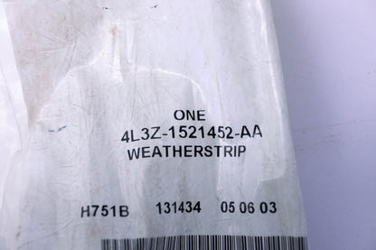 New OEM Ford 4L3Z-1521452-AA Right Side Door Window Weatherstrip NOS