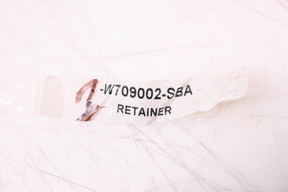 New OEM Ford W709002-SBA Wheel Moulding Retainer NOS