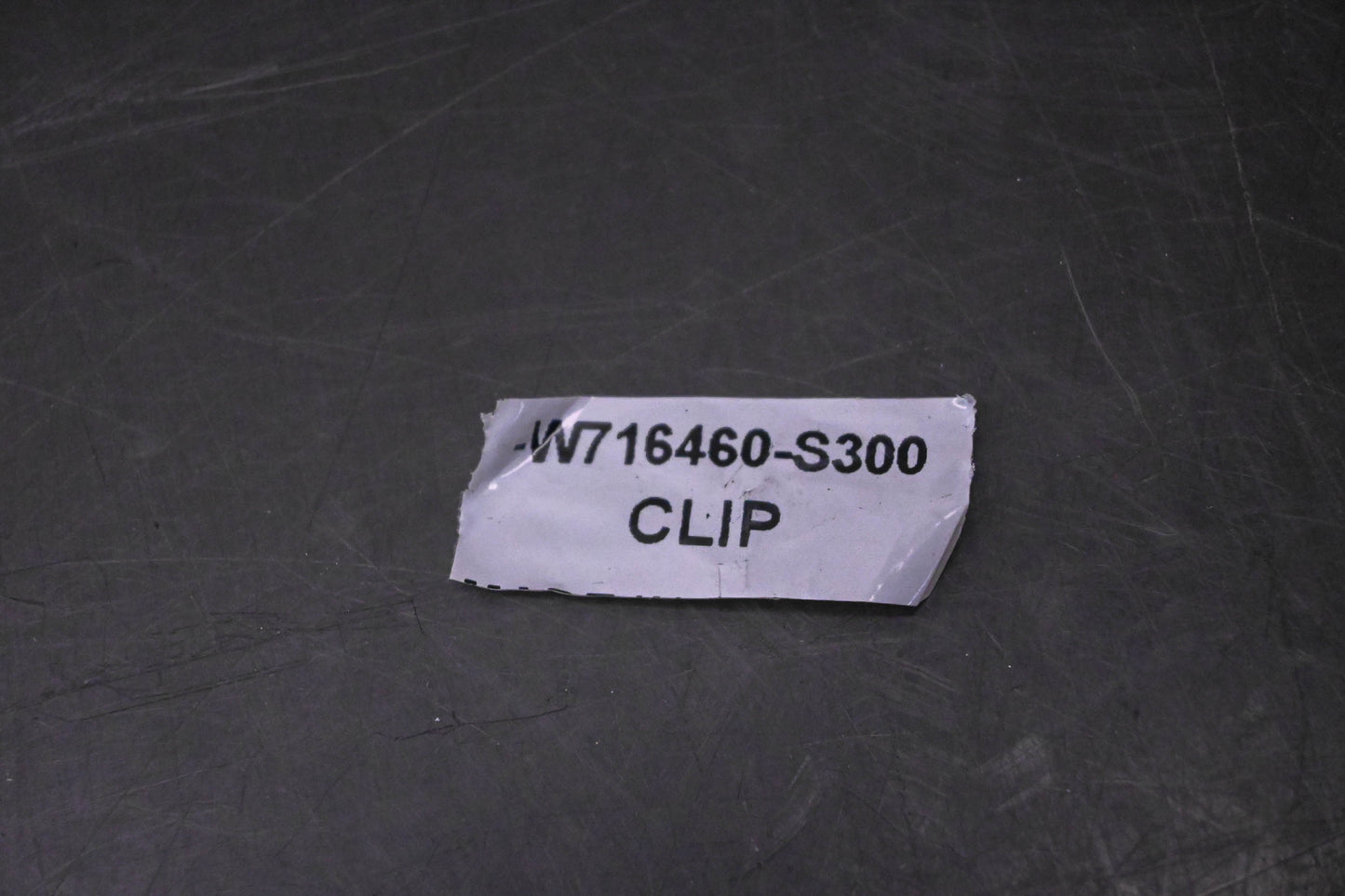 New OEM Ford W716460-S300 Moulding Clip NOS