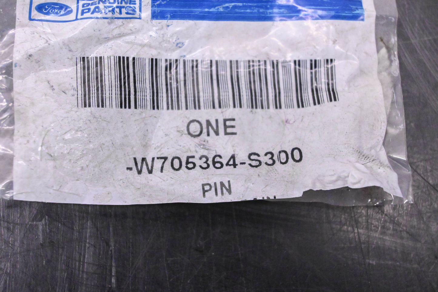 New OEM Ford W705364-S300 Door Trim Panel Clip NOS