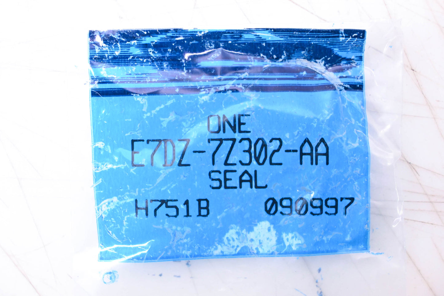 New OEM Ford E7DZ-7Z302-AA Filter Seal NOS