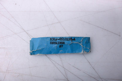 New OEM Ford D3LY-6510198-A Retainer Assembly NOS