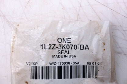 New OEM Ford 1L2Z-3K070-BA Seal NOS