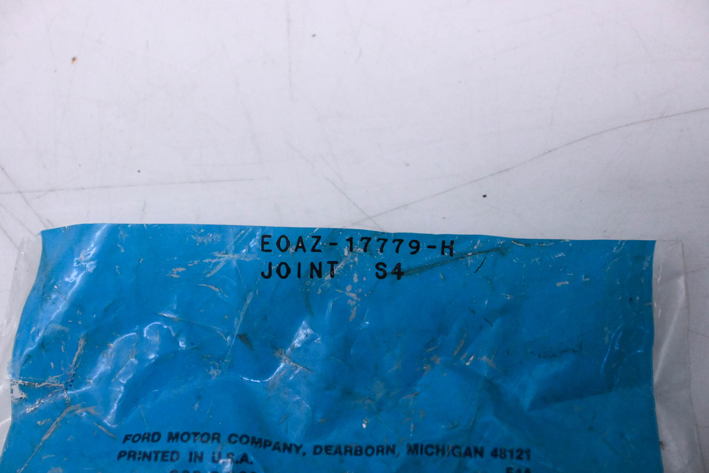 New OEM Ford EOAZ-17779-H Deflector Joint NOS
