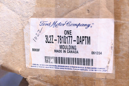 New OEM Ford 3L2Z-7810177-DAPTM Exterior Rocker Panel Moulding Kit NOS