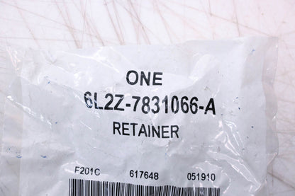 New OEM Ford 6L2Z-7831066-A Body Side Trim Retainer NOS