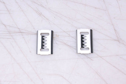 New OEM Ford F32Z-17C756-S Bumper Cover Clips Qty 2 NOS