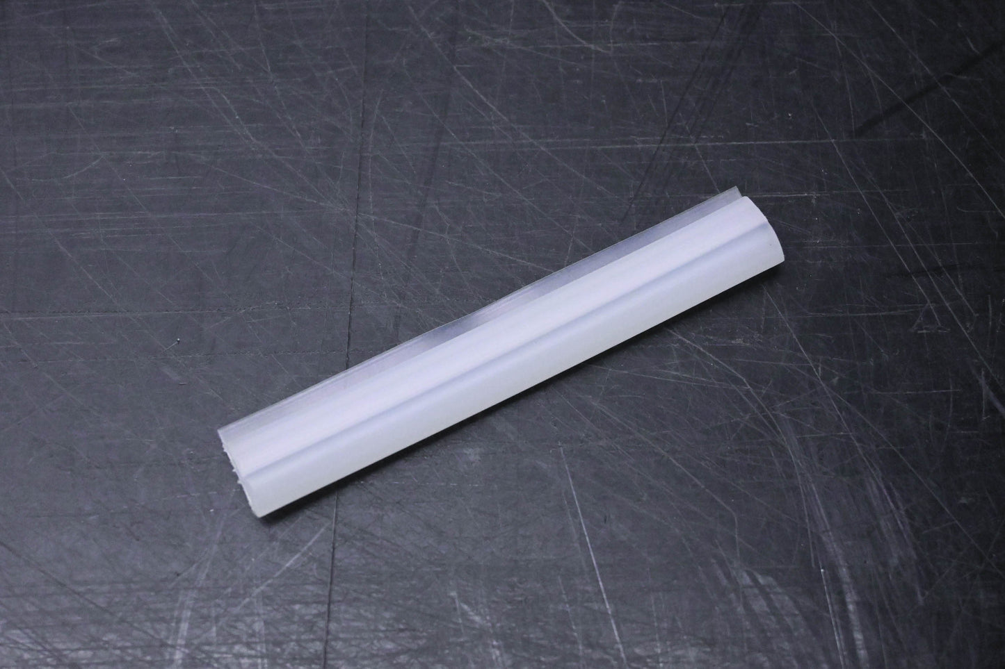 New OEM Ford F4CZ-58420A58-A Retainer NOS