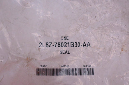 New OEM Ford 2L8Z-78021B30-AA Seal NOS