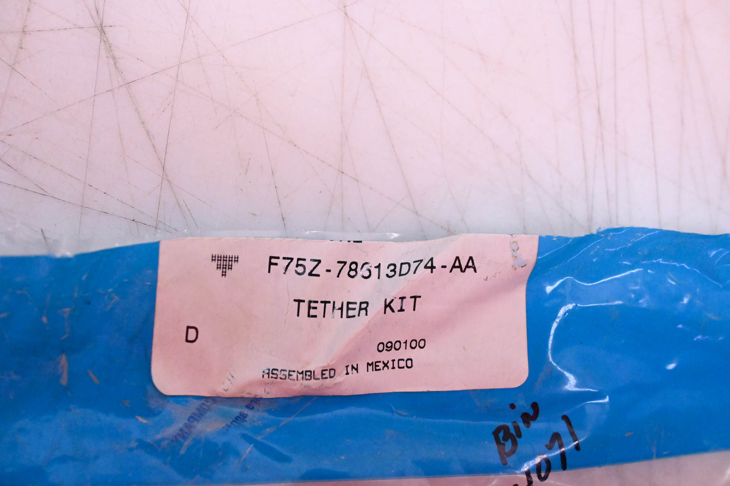 New OEM Ford F75Z-78613D74-AA Child Seat Anchor Coupling Kit NOS