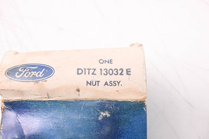 New OEM Ford D1TZ-13032-E Headlamp Adjustment Bracket Assembly NOS