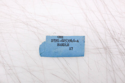 New OEM Ford D7FZ-6253946-A Handle Assembly NOS