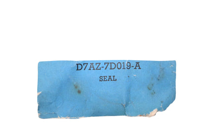 New OEM Ford D7AZ-7D019-A Seal NOS