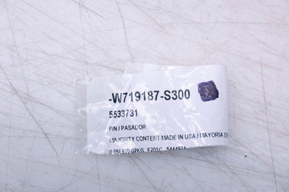 New OEM Ford W719187-S300 Fender Liner Rivet NOS