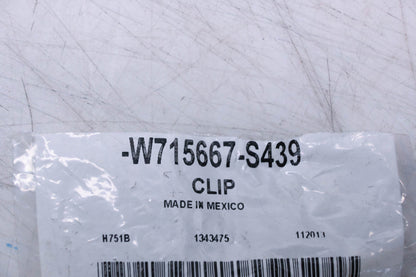 New OEM Ford W715667-S439 Trim Panel Clip NOS