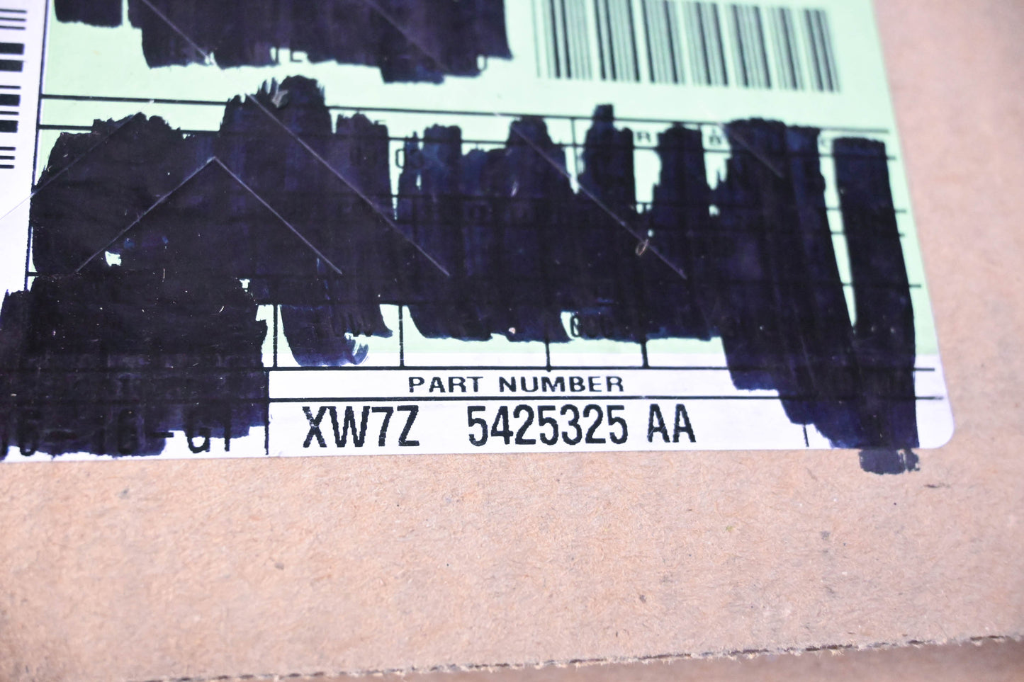 New OEM Ford XW7Z-5425325-AA Weatherstrip Assembly NOS