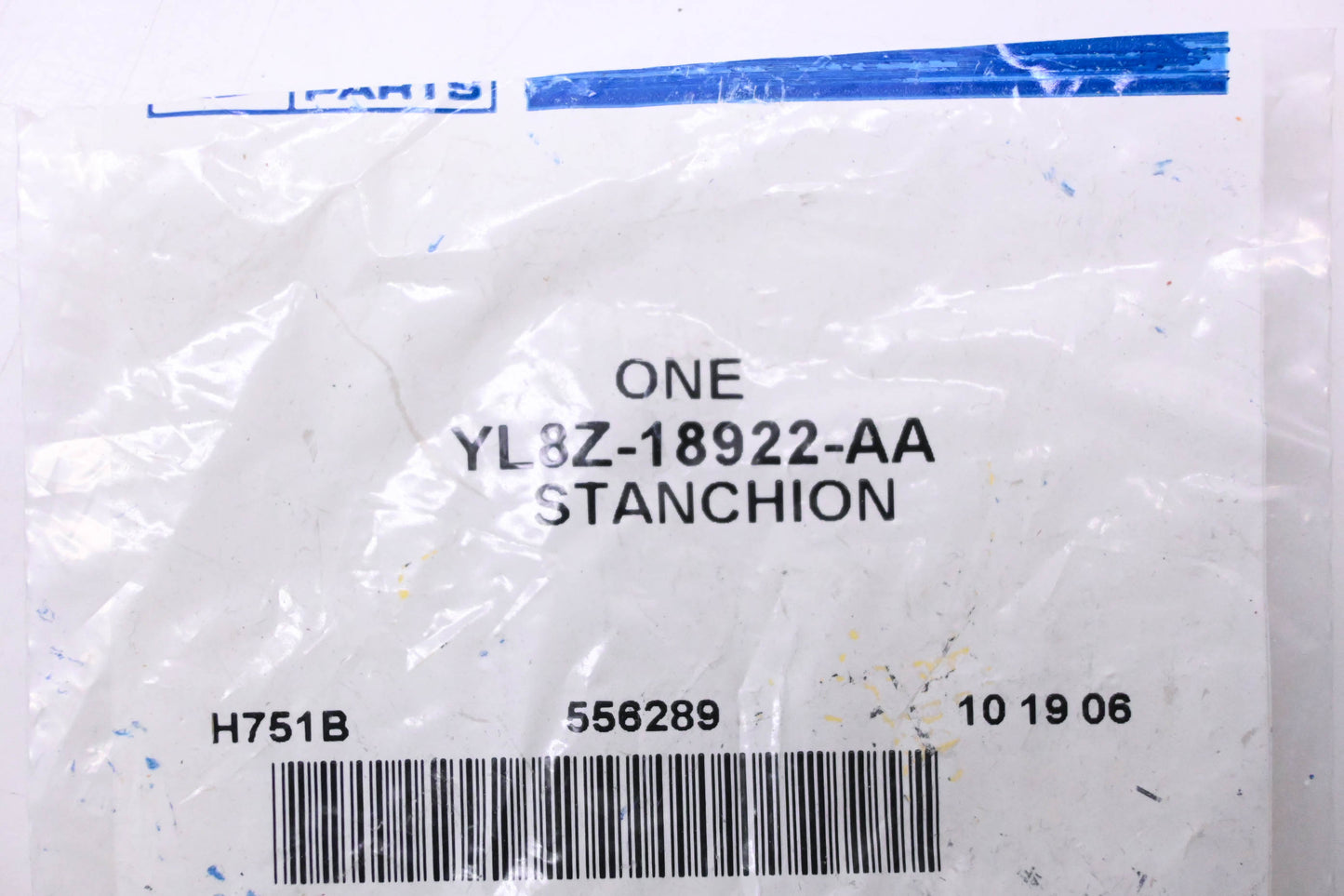 New OEM Ford YL8Z-18922-AA Radio Aerial Seal NOS