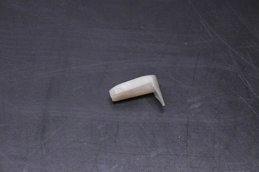 New OEM Ford N806191-S1901 Fuel Line Retainer Clip NOS
