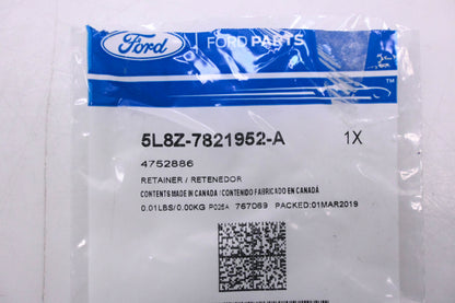 New OEM Ford 5L8Z-7821952-A, 4752886 Handle Rod Retainer NOS