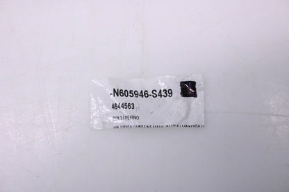 New OEM Ford N605946-S439, 4644563 Bolt NOS