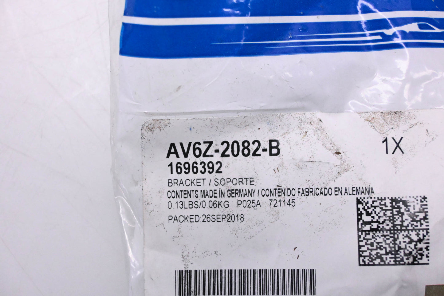 New OEM Ford AV6Z-2082-B, 1696392 Bracket NOS