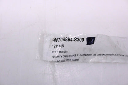 New OEM Ford W708894-S300, 1231405 Retainer Clip NOS