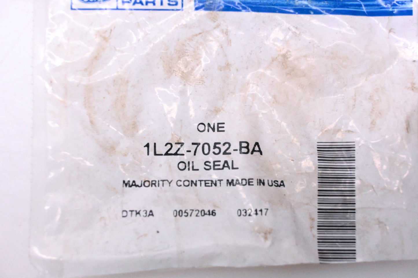 New OEM Ford 1L2Z-7052-BA Transmission Output Shaft Seal NOS