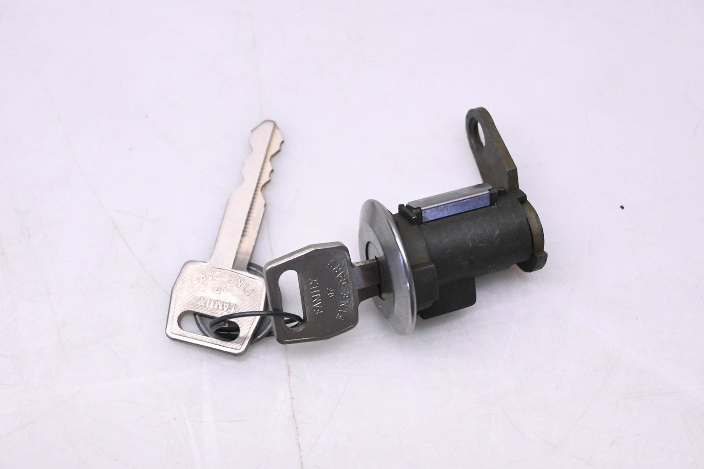 New OEM Ford E3UB-1121970-AA Ignition Switch & Key Assembly NOS