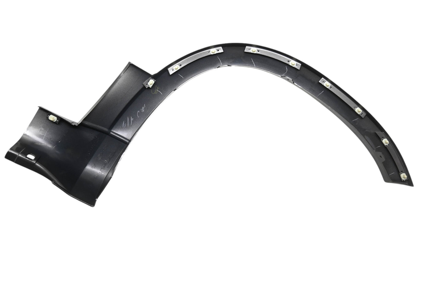 New OEM Ford 3L8Z-16039-AAD, 3L84-16A075-AAW Front Left Fender Flare NOS