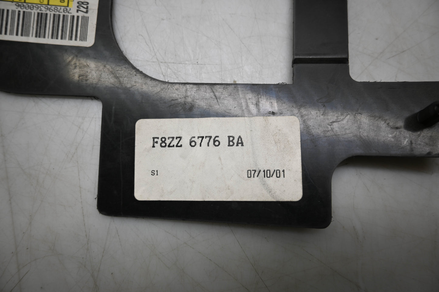 New OEM Ford F8ZZ-6776-BA, 6ZB6776 Splash Shield NOS