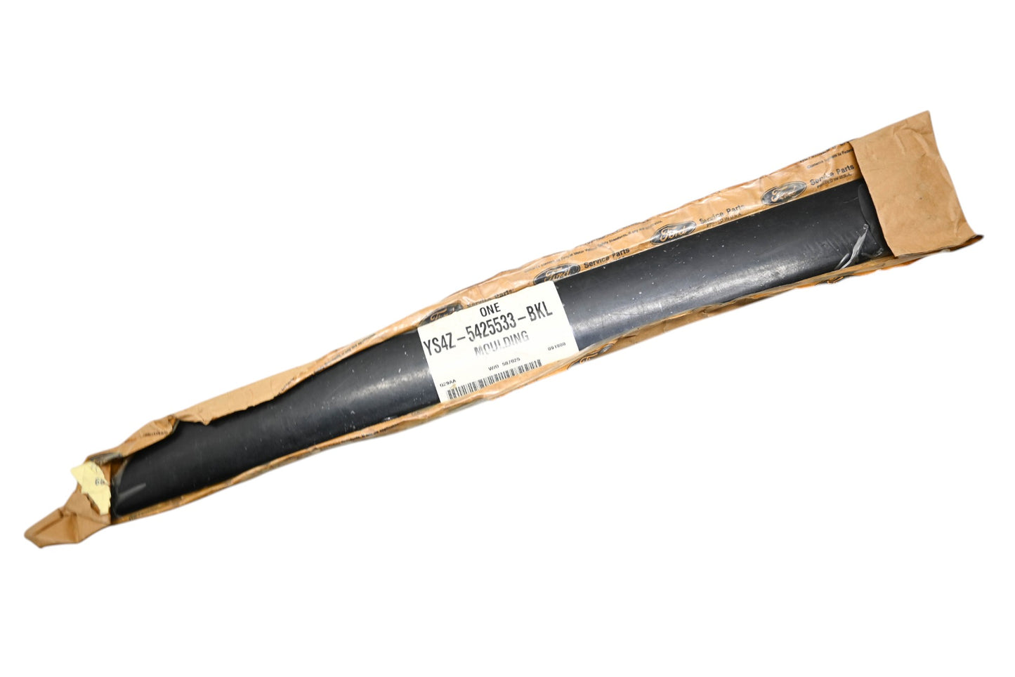 New OEM Ford YS4Z-5425533-BKL Moulding NOS