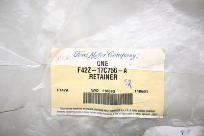 New OEM Ford F42Z-17C756-A, KA78-500J1G Retainer NOS