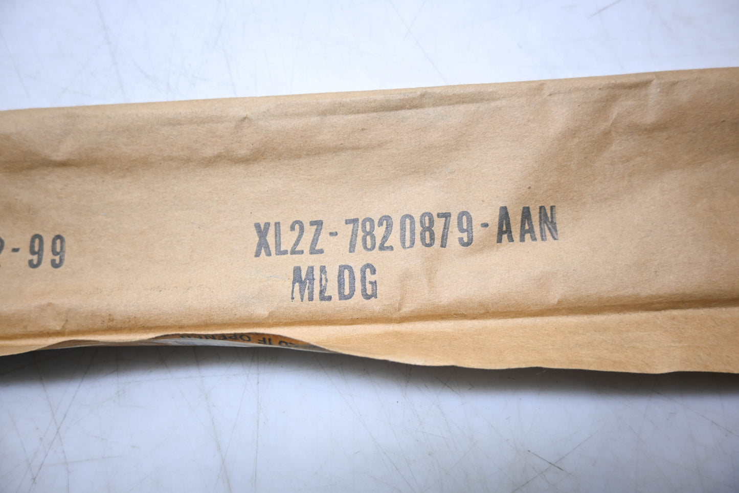 New OEM Ford XL2Z-7820879-AAN Moulding NOS