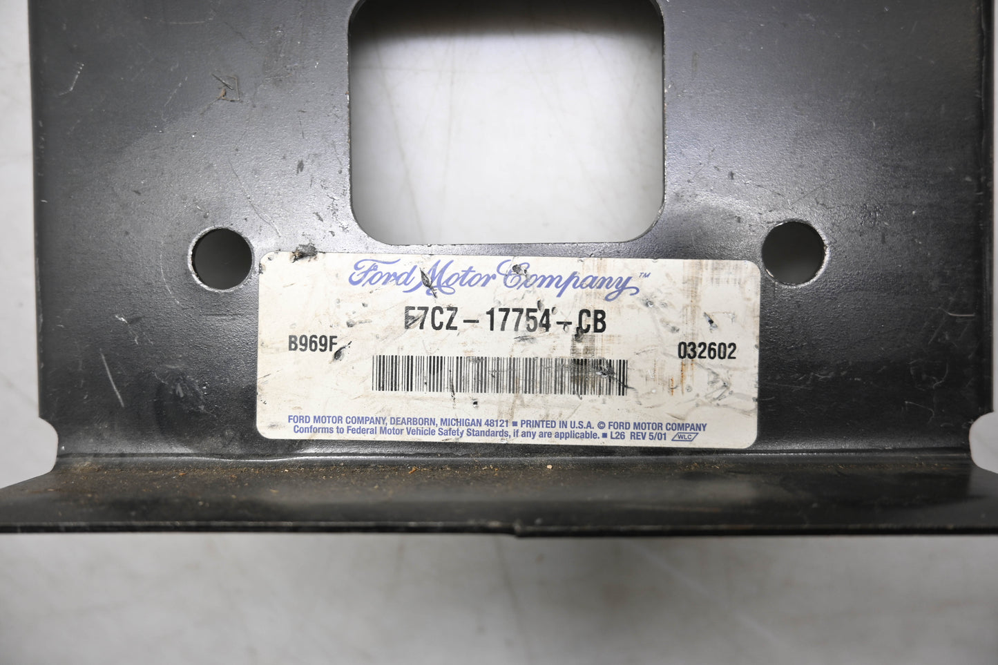 New OEM Ford F7CZ-17754-CB Front Bumper Support Bracket NOS