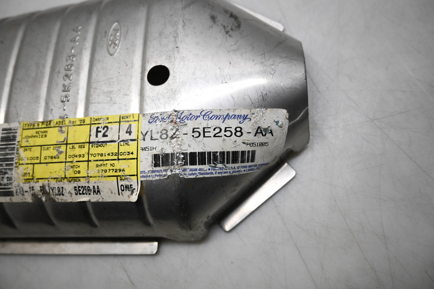 New OEM Ford YL8Z-5E258-AA, YL84-5K283-AA Catalytic Converter Heat Shield NOS