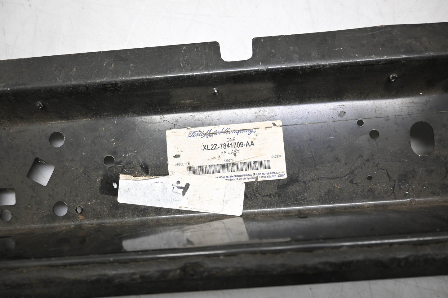 New OEM Ford XL2Z-7841709-AA Rail Assembly NOS