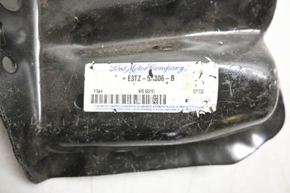 New OEM Ford E3TZ-5A306-B Spring Seat NOS
