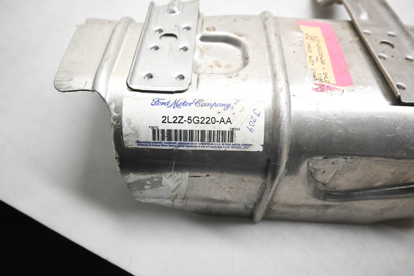 New OEM Ford 2L2Z-5G220-AA Exhaust Shield Assembly NOS