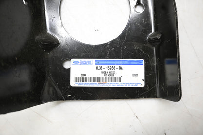New OEM Ford 1L3Z-15266-BA, 1L3X-15267AA Fog Lamp Bracket NOS