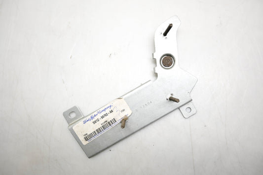 New OEM Ford 5W1Z-9A762-AA Bracket NOS
