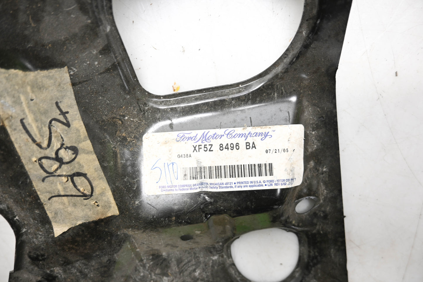 New OEM Ford XF5Z-8496-BA Side Support NOS