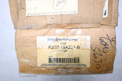 New OEM Ford F2DZ-15A201-B, F2DB-15A206-AA Lamp NOS