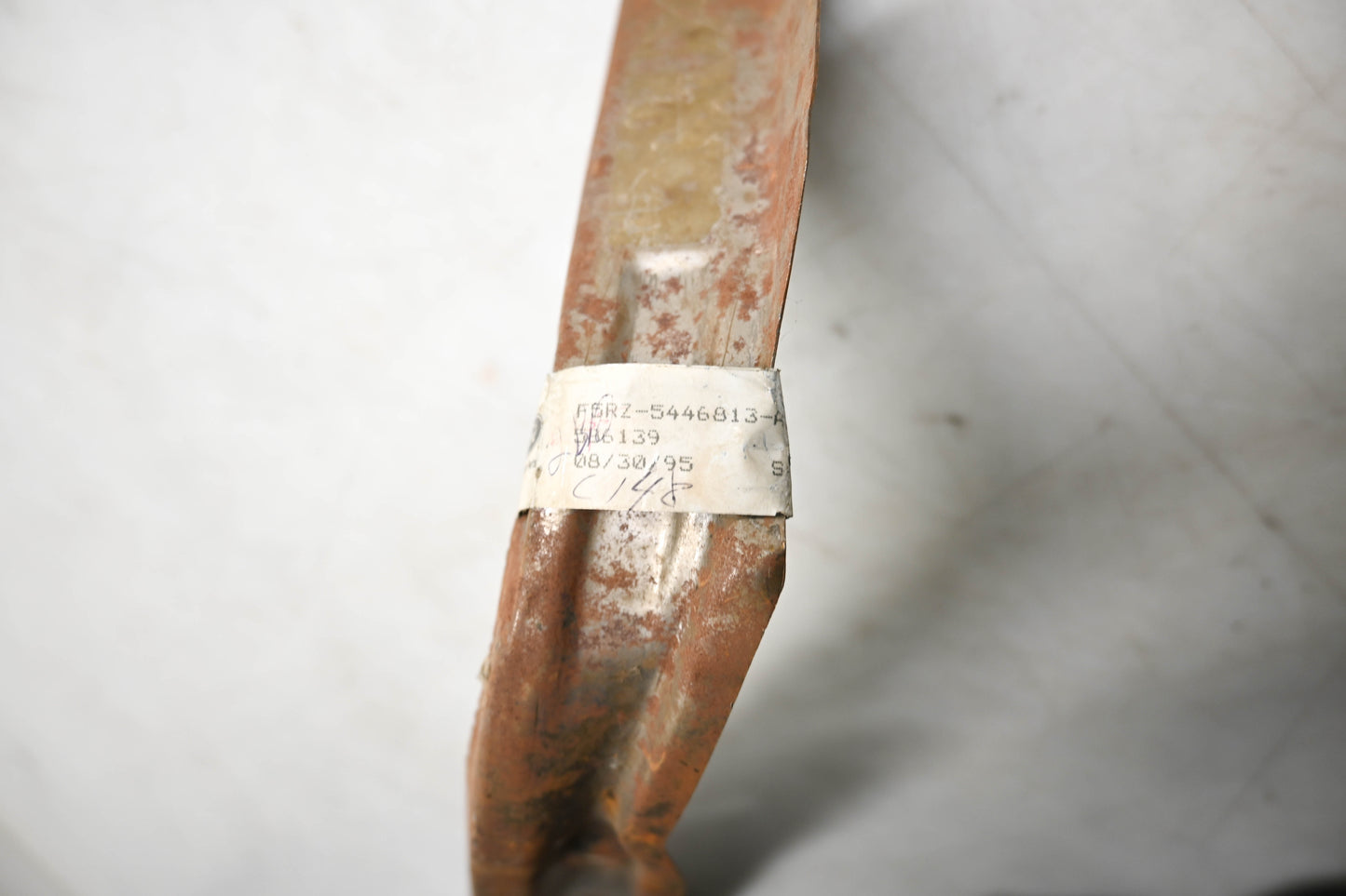 New OEM Ford F5RZ-5446813-AA, F286K15 Side Support NOS