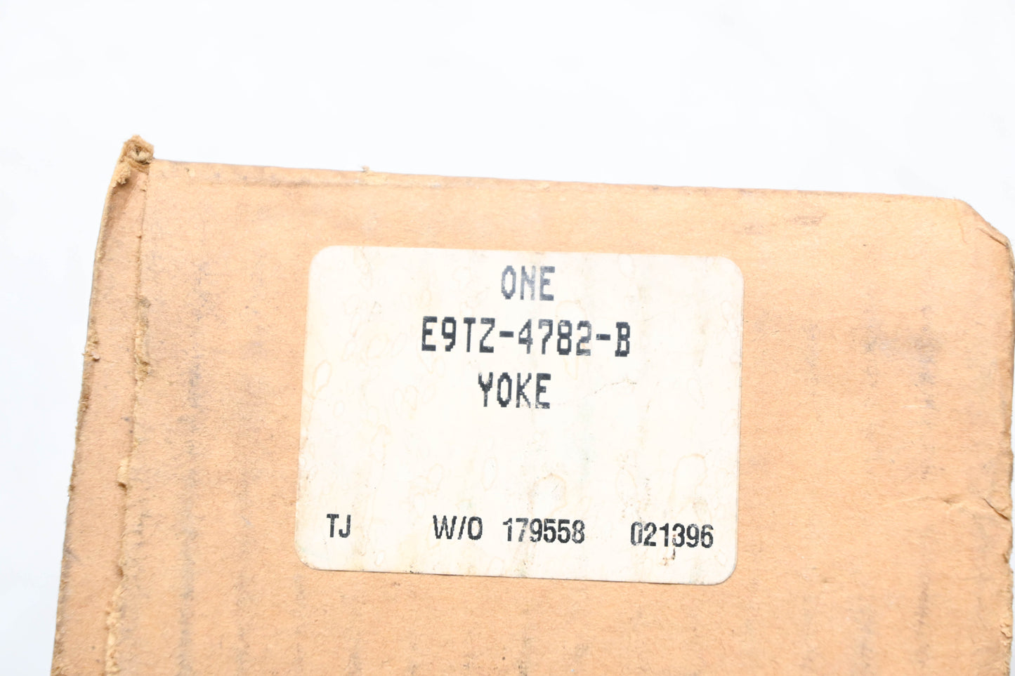 New OEM Ford E9TZ-4866-A Driveshaft Flange Yoke NOS